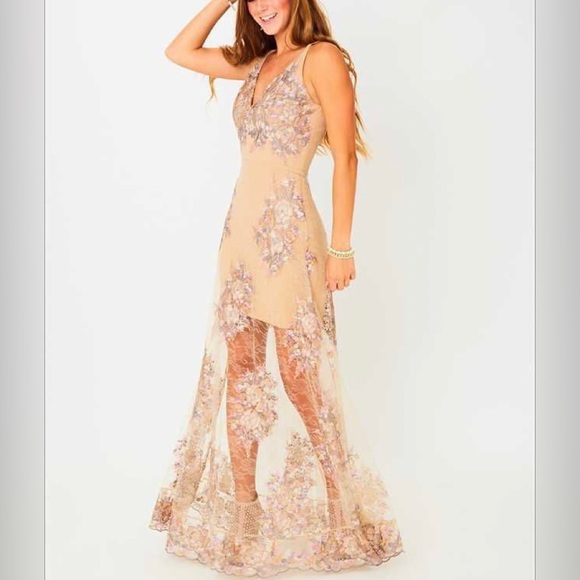 Altar'd State Dresses & Skirts - Altar’d state Angelique maxi dress